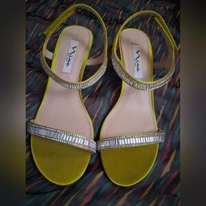 NEW Nina Neon Green Kitten Heel